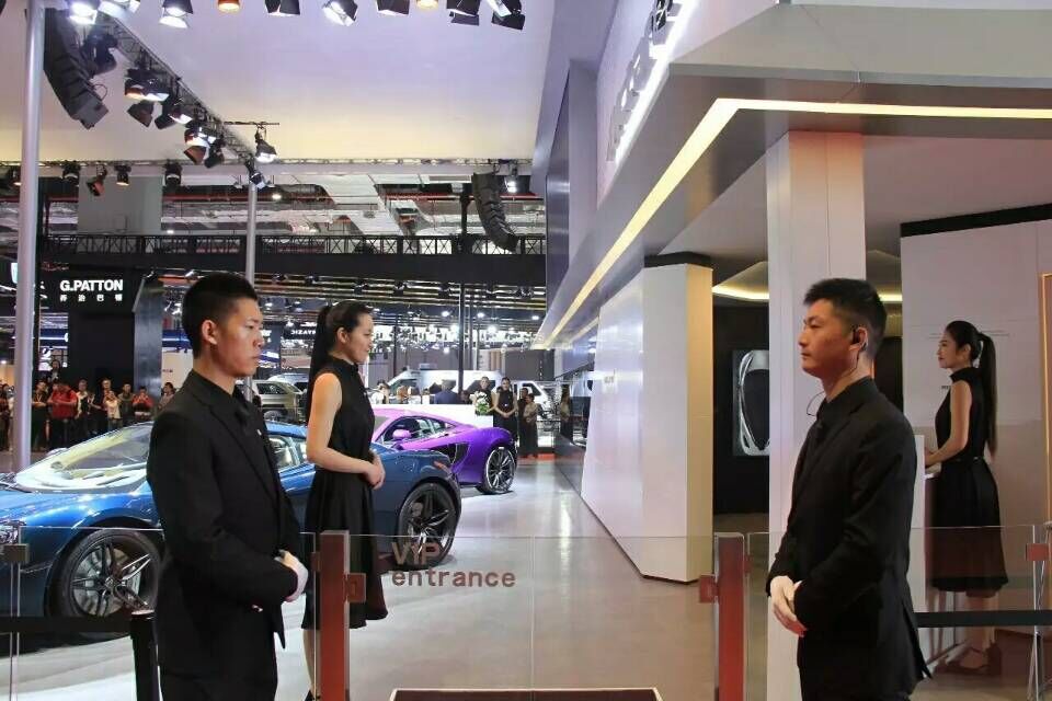 車展現場執(zhí)勤中